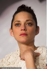 组图：《移民》记者会 歌迪亚杰瑞米等现身