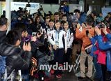 组图：韩国花滑公主金妍儿抵达索契遭围堵