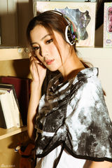 组图：王珂写真曝光 帅气性感百变魅力