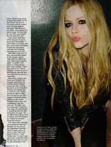 组图：小魔女艾薇儿登封面 烟熏魅惑嘟唇诱惑