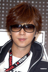 高清图：罗志祥再扩潮店 罗妈代管成“间谍” 