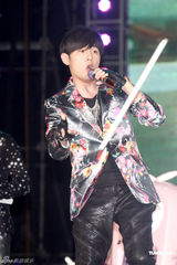 组图：林志玲献唱台北花博会 SHE与周杰伦接力开唱