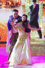 组图：唐艺昕《舞出我人生》总决赛展曼妙身姿