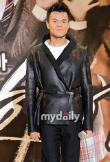 组图：裴勇俊朴振英携手 制作新剧《Dream High》