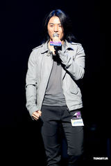 谢安琪避谈四台暂停联合颁奖 称各有风格不赞同联合