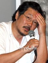 组图：韩片《玉熙的电影》试映 郑柔美周旋于男人间