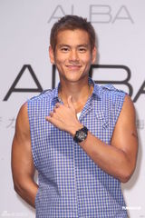 高清组图：彭于晏为手表代言 阳光帅气大秀健美肌肉