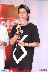 组图：男团MP魔幻力量力压师兄五月天抢代言