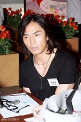 幻灯图：郑伊健无暇今年龙舟比赛 澳门赌场不豪赌