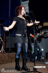 幻灯图：林晓培发专辑劲装亮相 劲歌热舞激情四射