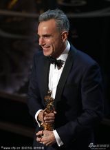 组图：刘易斯凭《林肯》三夺奥斯卡影帝