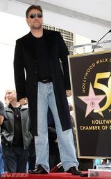 幻灯图集：奥斯卡影帝拉塞尔-克劳留名星光大道