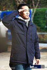 组图：Mighty Mouth生菜入伍 shorry含泪送行