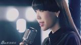 组图：吴莫愁《我相信》MV不同造型展清新风