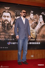 组图：《三国》主演台湾宣传 何润东佩服陈建斌