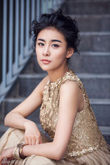 组图：贾青写真雍容华贵演绎双面佳人