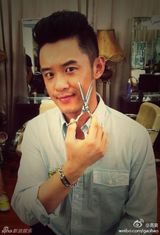 组图：高昊微博海量搞怪照盘点 耍宝快乐人生