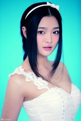 幻灯图：何琢言化身百变芭比 清新婉约如夏日精灵