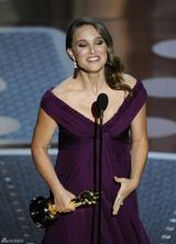 组图：波特曼加冕奥斯卡影后 准星妈双喜临门