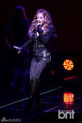 组图：GirlsDay等出席时尚庆典献精彩舞台