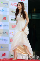 组图：EXO少女时代Sistar等亮相K-pop颁奖礼