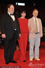 组图：《黑马》首映 布莱尔带初生儿子走红毯