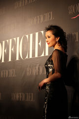 组图：汤灿优雅性感亮相 获公益优雅引领榜样大奖