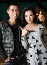 组图：何晟铭无缘杜淳伴郎 笑称杨幂怀双胞胎