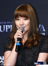 组图：仁顺伊等出席主妇选秀节目发布会