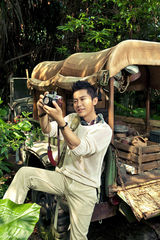 组图：李晨《华夏地理》变旅游达人体验生活