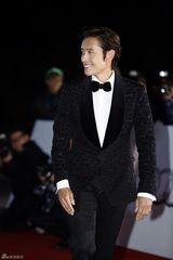 独家高清：金惠秀爆乳战青龙 李秉宪等大牌云集