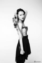 组图：李昕岳风格大片曝光 化身抗霾女郎