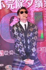 组图：郭富城出席活动热舞似少年 天王容貌不改