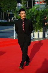 组图：金鸡百花电影节红毯星光熠熠