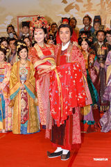 组图：《公主嫁到》新人完婚 陈豪佘诗曼耍花枪