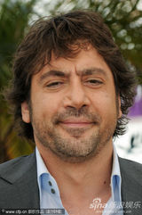 幻灯：哈维尔-巴登宣传《美错》 有望角逐金棕榈