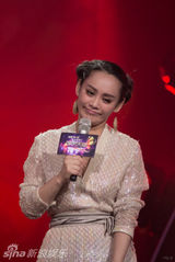 组图：宁静难拒郭德纲献主持首秀 跨界执掌话筒