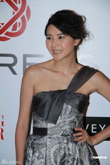 高清组图：蒙嘉慧怒对偷拍者 直言艺人很可怜 