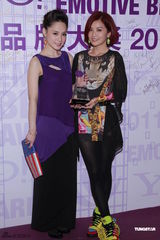 组图：陈妍希对九把刀有求必应 容祖儿秀性感