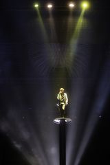 组图：罗志祥个唱化身星际战警 吐露心声歌迷落泪