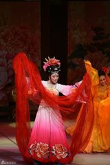 高清图集：李玉刚东京巡演 舞台眩目现场变装