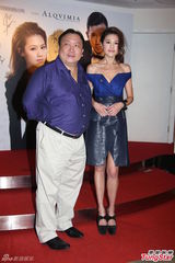 组图：《烂滚夫妻》首映 杜汶泽周秀娜造势