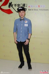 组图：陈婉珍出席活动 二女传情变问题拒受访