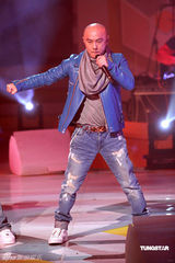 幻灯图：容祖儿等众星录节目 The Big Four耍宝