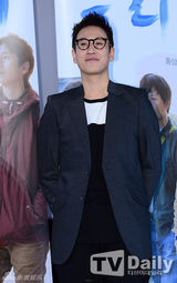 组图：韩片《善姬》试映 李善均郑有美笑容温馨