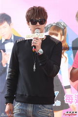 组图：蝴蝶姐姐自曝单身 与罗志祥情同兄妹