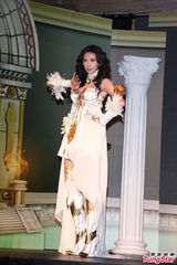 组图：林志玲cos光之女神 挥舞权杖性感曼妙