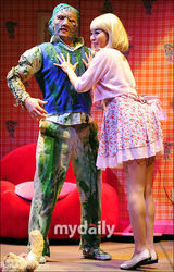 组图：《Toxic Avenger》发布会 李基灿邵菲出席