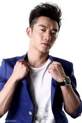 组图：郑恺杂志写真玩转表情 彰显轻熟型男魅力