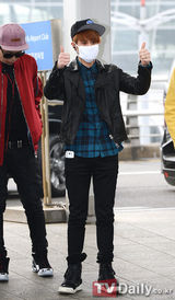 组图：BEAST与SISTAR等亮相机场将赴雅加达开唱